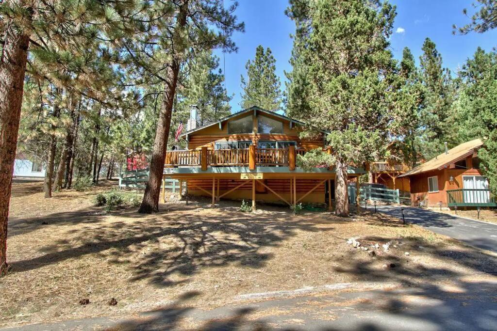 Chalet Monterey W/Hot Tub - Big Decks/Bbq Βίλα Big Bear Lake Εξωτερικό φωτογραφία