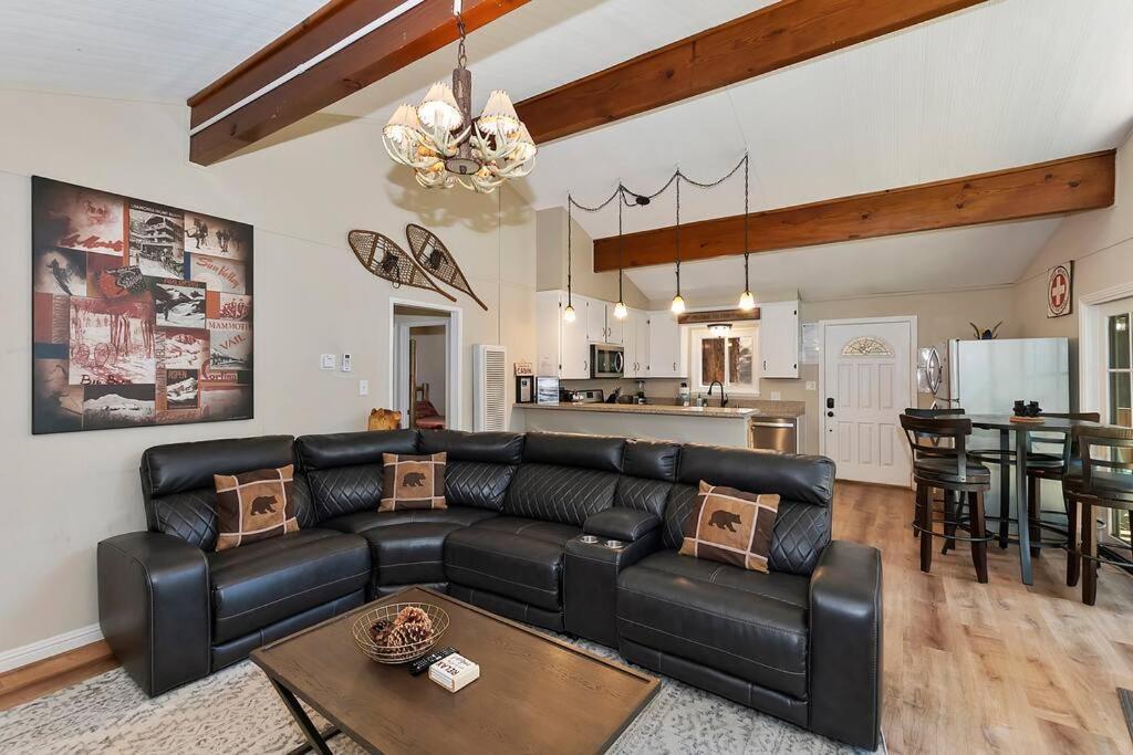 Chalet Monterey W/Hot Tub - Big Decks/Bbq Βίλα Big Bear Lake Εξωτερικό φωτογραφία