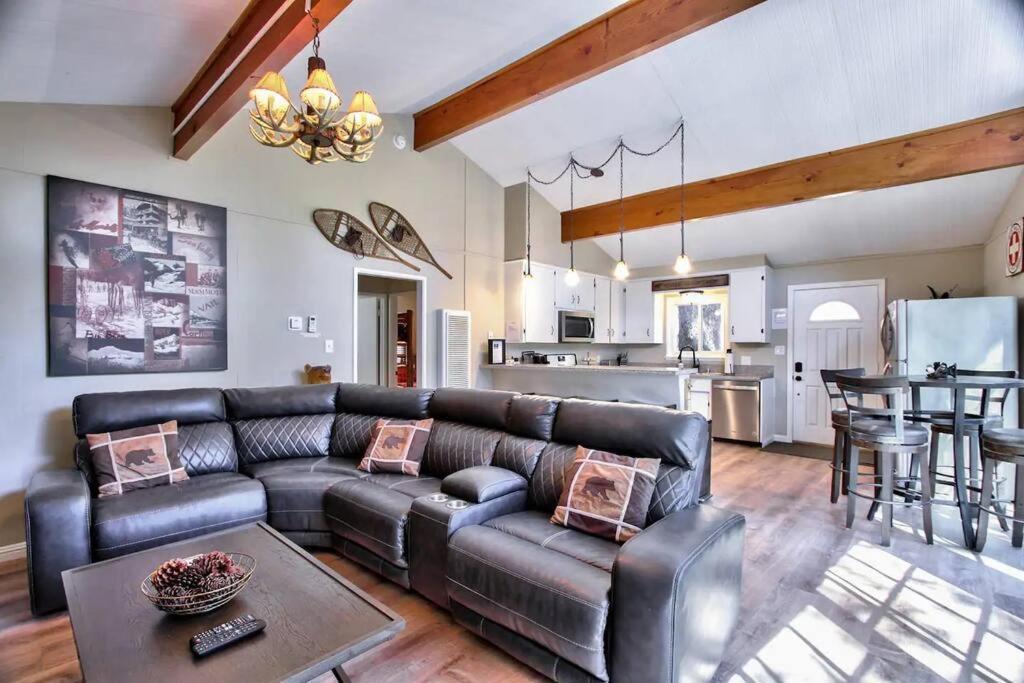 Chalet Monterey W/Hot Tub - Big Decks/Bbq Βίλα Big Bear Lake Εξωτερικό φωτογραφία