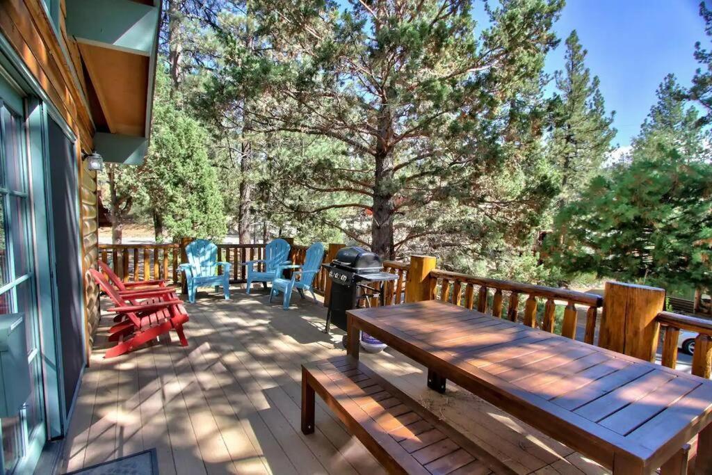 Chalet Monterey W/Hot Tub - Big Decks/Bbq Βίλα Big Bear Lake Εξωτερικό φωτογραφία