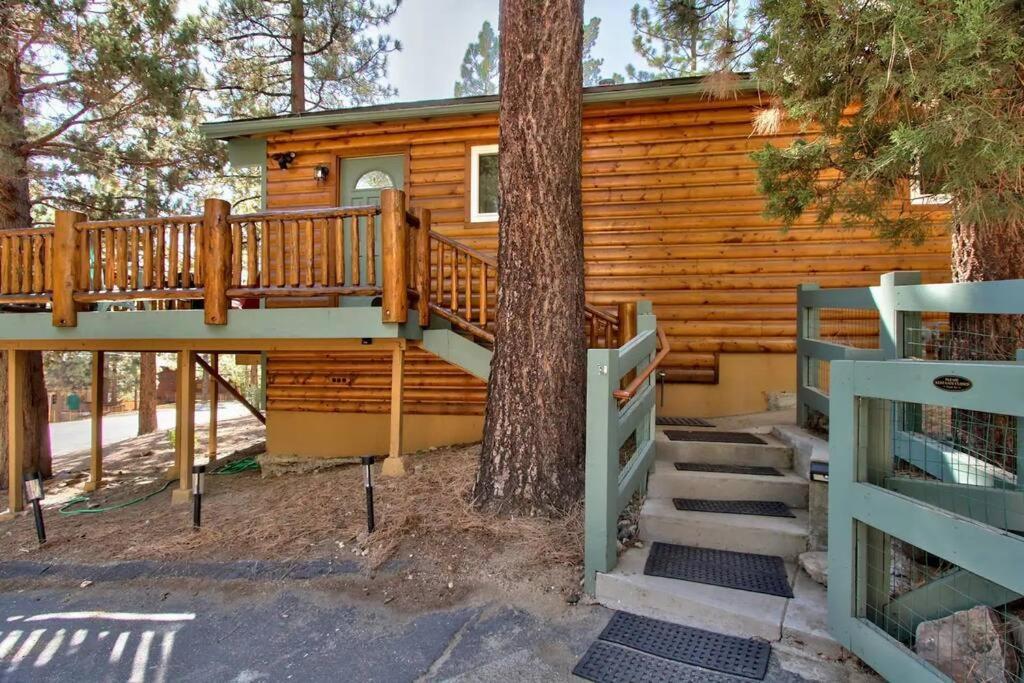 Chalet Monterey W/Hot Tub - Big Decks/Bbq Βίλα Big Bear Lake Εξωτερικό φωτογραφία